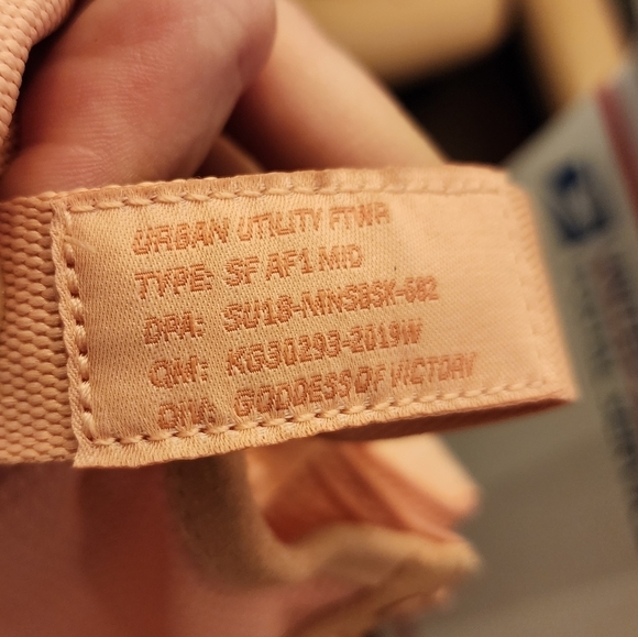 NIKE SF AF1 AIR FORCE 1 MID SUEDE CORAL STARDUST. 11.5/12. Read below. - Picture 12 of 15